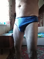 Дам 2000 ₽.  Стройной девушке до 33 лет за общение,  потрогать тело.  Секс исключён.  Место для встречи есть.  Можно у меня в авто.  Юг Москвы.  Пишите "Дай 2000" в WhatsApp +7 916 997 97 02,  Telegra ...