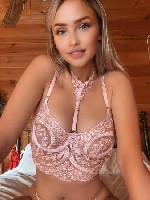 Привет работаю на выезд а так же на апартаменты звоните пишите все вопросы по телефону хочу секс до утра ...