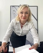 Ищу постоянного партнера для нечастых встреч,  парня или девушку.  Готова помогать материально,  возможно с проживанием,  помогу с переездом.  
От вас требуется:  возраст 20-57 лет,  приятная внешнос ...