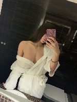 Я роскошная и знающая себе цену девушка,  которая с нетерпением ждет щедрого мужчину,  чтобы полностью отдаться в его объятия.  .  .  Хочешь прямо сейчас ощутить меня на себе? Так чего же тогда ждёшь? ...