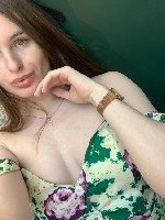 Сексуальная,  красивая,  все при себе,  веселая,  умная,  среднего роста,  фигуристого телосложения. ...