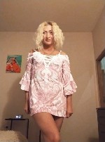 Ухоженная и загорелая блондинка,  с удовольствием будет рада видеть у себя в гостях взрослого,  адекватного и порядочного мужчину СЛАВЯНСКОЙ ВНЕШНОСТИ,  на приятный досуг в тихой и уютной обстановке.  ...