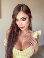 Страстная,  ухоженная,  яркая,  позитивная!Жду тебя в гости.  Со мной всегда есть о чем поговорить и можно хорошенько провести время в кровати,  в ванной.  .  .  Где захочешь!) ...