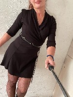 Симпатичная раскрепощенная девушка!! Стройная,  фигурка отличная! Разденусь для вас.  Вирт по видеозвонку или горячая страстная переписка с фото.  
А также предлагаю мои горячие эро фото и видео сюже ...