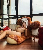 Крайне сексуальная,  обворожительная девушка скоротает вечерок с симпатичным,  адекватным мужчиной ...