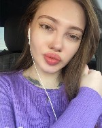 Немного о себе:  молодая,  привлекательная девушка,  которая обожает своё тело и регулярно занимается спортом — хожу в зал и на йогу.  Недавно приехала в Москву как туристка,  но город и его жители,   ...