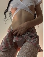 Хотите окунуться в мир наслаждений и эротики? Мои умелые губы подарят вам незабываемые моменты.  Приезжайте ко мне,  и наша встреча будет наполнена страстью и нежностью.  Звоните,  я с нетерпением жду ...