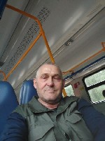 Муж.  Нижний Новгород.  работаю,  без вредных привычек.  Свободный.  ищу Девушку с проживанием у меня на Даче,  помощь по хозяйству.  проживание и еда бесплатное.  из любого города.  на любое время пр ...