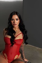 Хочу найти человека,  с которым можно не говорить лишнего,  а просто наслаждаться моментом.  Если ты чувственный,  уверенный и ценишь удовольствие,  возможно,  нам стоит познакомиться поближе.  
Хочу ...