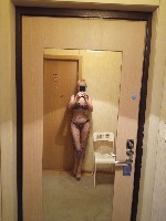 М.  Академическая,  не салон.  Живу одна.  Приглашу в гости мужчину от 27 лет.  Классика 3500,  есть допы.  Стройная блондинка не высокого роста,  взрослая.  Живу в пяти минутах от метро.  Есть собачк ...