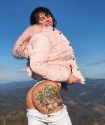 чувственные ласки для твоего удовольствия!
Я предлагаю тебе насладиться вечером,  наполненным чувственными ласками и страстью.  Мои нежные прикосновения будут источником непередаваемого удовольствия, ...