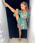 Покорю,  очарую,  подарю отличное настроение,  приятные долгие эмоции.  .  и себя.  .  единственную,  нежную,  самую - самую и на время.  .  .  - только твою!

ТГ-kroshkame12 
ВОТСАП-79285028973 ...