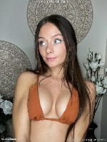 Привет всем я Вика жду вас люблю нежности ласки жоского отдыха 🥰приезжайте в любое время суток 😍час отдыха🥰 стоит 2500 два 5000 ноч 🥰🥰🥰12000 мне 24 года жду вас и 😍😍😍😍😍😍😍вашего огня 💋💋💋💋💋 bdh the next ...