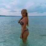 Милая пошлая крошка-студентка с ангельской внешностью и аппетитными формами.  Нежная,  ласковая.  Обожаю сосать твердый горячий член.  Приглашу в гости порядочного мужчину +79650704065
Алиса,  23,  В ...