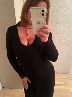 Симпатичная раскрепощенная девушка!! Стройная,  фигурка отличная! Разденусь для вас.  Вирт по видеозвонку или горячая переписка с фото.  
А также предлагаю мои горячие эро фото и видео сюжеты разные, ...