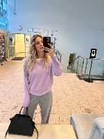 Всем привет! Жду в гости,  так же могу приехать в гости.  Рост:175 Вес:58кг Грудь:2,5 Цена:  Часик:  12500₽ 2 часа:  25000₽ Ночь:80 000₽ Виртик:  очень интересный Пишите:  @Ananasik048 ✅✅✅✅✅ ...