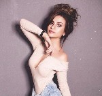 Крайне сексуальная,  обворожительная девушка скоротает вечерок с симпатичным,  адекватным,  ухоженным мужчиной.  Не ищу отношений,  хочу встретиться для секса ...