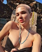 Я знаю,  как сделать тебя счастливым,  мои длинные ноги и шикарная попка всегда готовы к твоим ласкам.  Давай встретимся и проведем ночь,  полную страсти.  

Вотсап 793661865104 ...