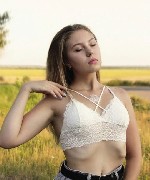 Молодая и очень сексуальная девушка пригласит в гости хорошего мужчину! Окунемся в приятную атмосферу ласк и нежности! Напишите мне ...