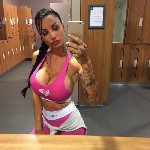 м.  Московские ворота,  Первый человек,  о котором ты думаешь утром и последний человек,  о котором ты думаешь ночью — это или причина твоего
счастья или причина твоей боли.  .  Свою половиночку,  св ...