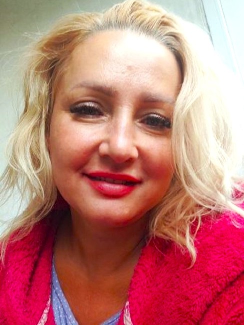 м.  Московская.  Индивидуалка.  
Индивидуалка.  Я нежная и страстная развратница для щедрого,  интеллигентного джентльмена.  Со мной будет сладко и в постели,  и интересно поговорить вне ее.  Люблю и ...