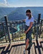 Я – представительница школы волшебниц,  дарящих оргазмы и длительное наслаждение.  Я – ученица,  способная превратить реальный мир в ирреальность,  где сны становятся явью,  а просьбы об оргиях – всег ...