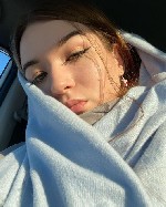 Ищешь страсть и романтику? Я - лунная красавица,  готовая осветить твою ночь ярким светом удовольствия.  Загадочные глаза,  стройное тело и горячие прикосновения - со мной ты забудешь обо всем на свет ...