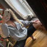 Привет,  мне 37 лет.  Хочу познакомиться с парнем,  мужчиной для приятного времяпрепровождения,  встречи только у меня.  Без вмешательства в личную жизнь.  Возраст не имеет значения.  Только Ярославль ...