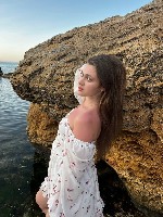 Интим-девушки, индивидуалки объявление но. 4002603: тг+79248349006 Красотка с роскошными формами готова пригласить в гости щедрых мужчин!