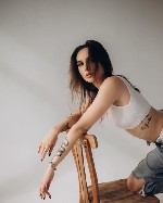 Ищешь чего-то особенного? Я - таинственная фея,  готовая околдовать тебя своей магией.  Загадочные глаза,  стройное тело и умение доставить удовольствие - со мной ты ощутишь себя на седьмом небе от уд ...