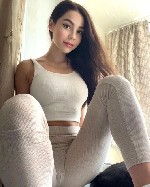 🥵Мои пальцы будут скользить по твоей коже,  😝 оставляя лёгкий трепет.  Мои губы🥵 будут дразнить💋,  пробуждая в тебе всё большее желание.  Я хочу,  чтобы ты смотрел на меня и понимал,  что я — твоё иск ...