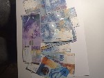 Предлагаем выгодно обменять франки 8 серии.  Если вы не успели избавиться от старых купюр,  то уже не можете их использовать,  как платежное средство.  Национальный банк Швейцарии прекратил действие 8 ...