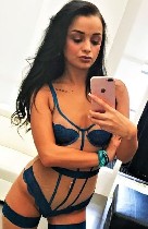 м.  Василеостровская,  Бывшая спортсменка,  КМС по художественной гимнастике.  Теперь занимаюсь постельным фитнесом.  
Тренирую хорошо. ...