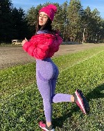 Я Наташа знакомлюсь для встречи в реале если вы адекватны .  На втором фото мои контакты.  Реал не за деньги я не проститутка.  активная в постели ...