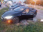 Продается Tesla Model S 2016.  
Это не просто машина,  а настоящий шедевр технологий! Как "чёрная икра для гурманов",  она готова удивлять каждый день.  

Почему Tesla Model S уникальна? 

Tesla  ...