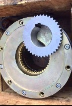 КОЭМЗ продает из наличия в з/у с паспортом:  
*Муфту электромагнитную фрикционную Тип Binder 77 100-25A00.  Мв 300 Нм.  Un 24 В.  
**Муфту электромагнитную фрикционную Тип Binder 77 100-33A00.  Мв 4 ...