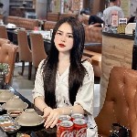 Я не ограничиваю себя рамками и не жду обязательств.  Просто люблю наслаждаться моментами,  где правят чувства и желание.  
Ты тоже? Тогда пиши.  
Связь со мной в WhatsApp 79175561412 ВАЖНО БЕЗ ПРЕД ...