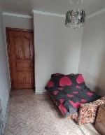 Лосино петровский сдам комнату в двух комнатной квартире помесячно за 10 000р или койко-место за пол цены,  посуточно за 500р,  предлагаю молодому до 30 лет койко-место бесплатно,  во второй комнате ж ...