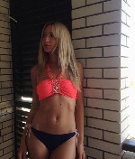 Познакомлюсь с русским,  адекватным,  от 35 лет для встреч 1-2
раза в неделю на моей территории,  Без вмешательства в личную
жизнь к друг другу. ...