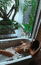 Горячая,  чувственная,  без комплексов.  Хочу встреч с мужчиной,  который знает,  чего хочет,  и ценит качественный отдых
без обязательств.  Интересуют только приятные эмоции и взаимное желание.  Все ...