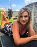 Ищу постоянного партнера для нечастых встреч,  парня или девушку.  Готова помогать материально,  возможно с проживанием,  помогу с переездом.  
Подробнее в телeграм @clubclassica ...