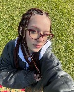 Хочешь уйти от рутины? Я - соблазнительная сирена,  готовая утопить тебя в океане страсти.  Мягкие губы,  стройные ноги и умение доставить удовольствие - со мной ты забудешь о всех проблемах.  Один зв ...