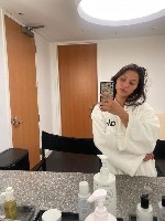 Я роскошная,  ухоженная,  стильная девушка,  которая знает,  что нужно мужчине.  Со мной ты испытаешь новые ощущения и
почувствуешь себя желанным.  Только для ценителей.  
Пиши скорее!
Готова сейча ...