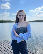 Сладкая,  соблазнительная и умная.  Пылкая и страстная.  Моя цель - подарить вам полный релакс,  для того что б вы вернулись ко мне снова.  У меня мягкая кожа,  шелковистые волосы,  красивые глаза и г ...