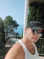 У каждой девушки есть сложные этапы жизни,  но самое печальное когда просто необходимо мужское плечо.  Это может быть что угодно помощь с компьютером,  поломки техники или мебели,  ремонт,  да и вообщ ...