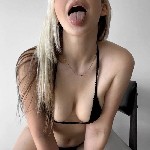 Горячая красотка знает толк в эротических 🔥😈 Сексуальна,  эмоциональна,  опытна 💯🚀 Я помогу тебе снять усталость и наполню энергией,  сделаю расслабляющий массаж тела и чувственную эротику.  .  .  Не  ...