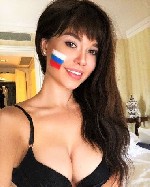 м.  Международная,  В твоем распоряжении вся я:  мое тело,  умения,  страсть и похоть.  
Моя киска влажна и горяча,  всегда готова к проникновению. ...