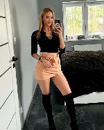 м.  Звёздная,  Хочу цветы.  
Крышесносный чпок у меня или у тебя. ...