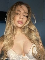 Всем доброго времени суток я индивидуалка что бы вам было понятно работаю сама на себя мне 23 года стройная девушка без всяких вредных привычек 
Есть выезд также есть подруги 
Люблю быть стервой ...