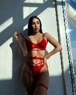 Приглашаю тебя на увлекательное путешествие по миру чувственных ощущений.  Мои чувственные ласки будут источником незабываемых эмоций и невероятного удовольствия.  Дай себе шанс почувствовать настоящи ...